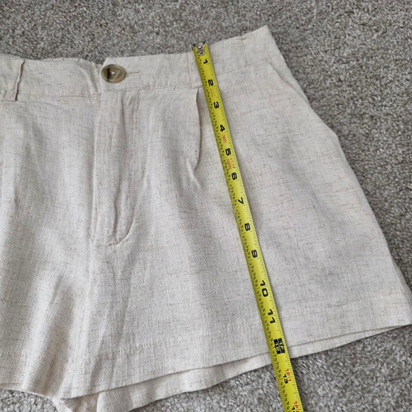 Women's Blenca Beige Linen Blend Shorts Size L Fit size S - Picture 3 of 5